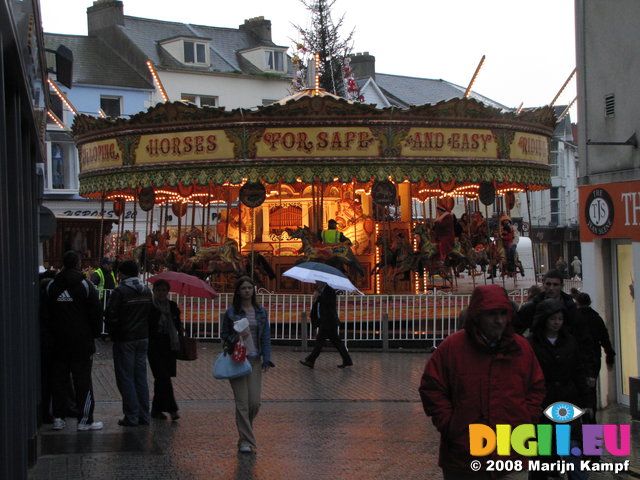 SX00080 Carousel in John Roberts Square Waterford City